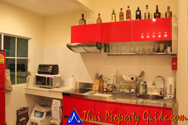 Townhouse in Rama 9 